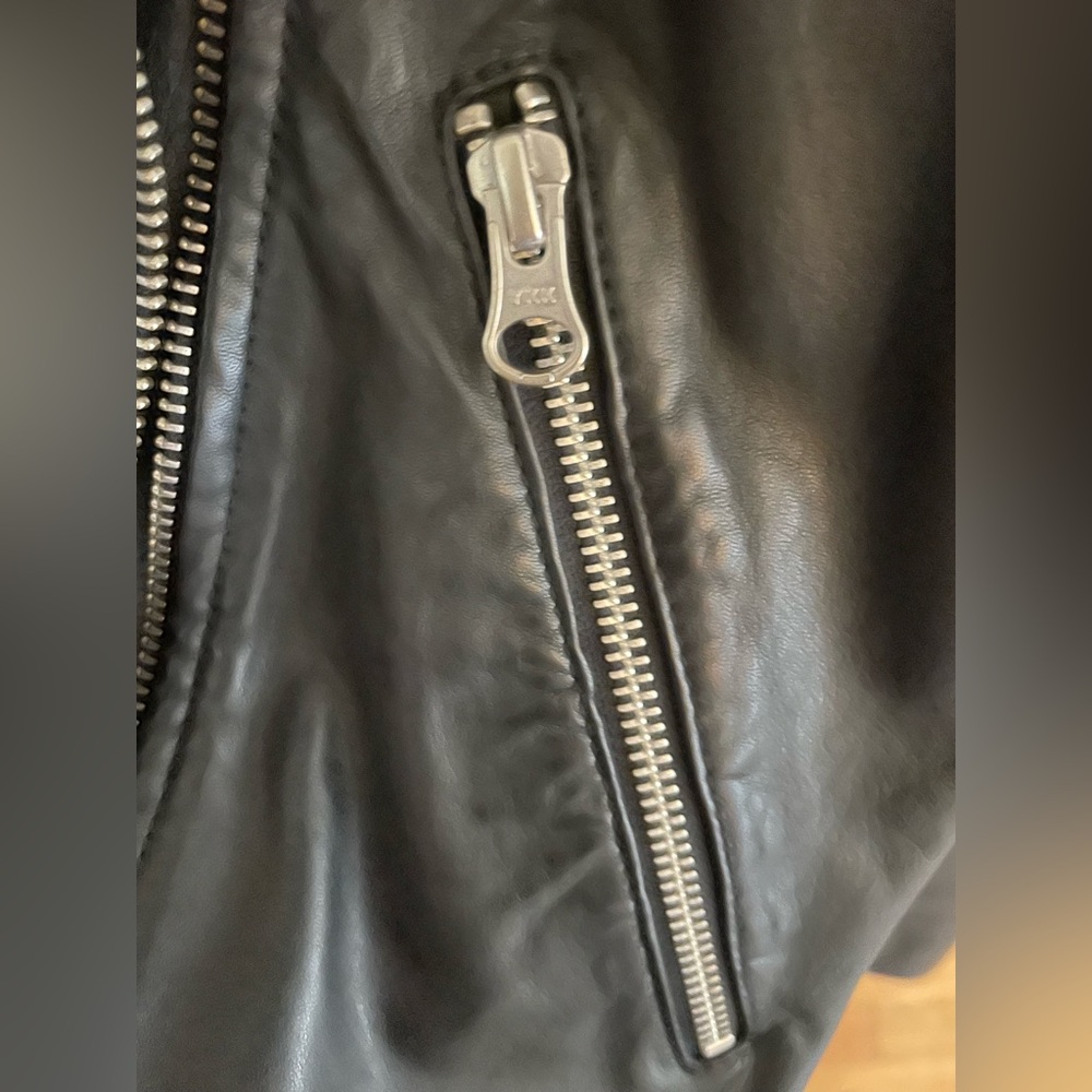 Quince 100% Washed Leather Biker Jacket in black size small - Picture 11 of 14